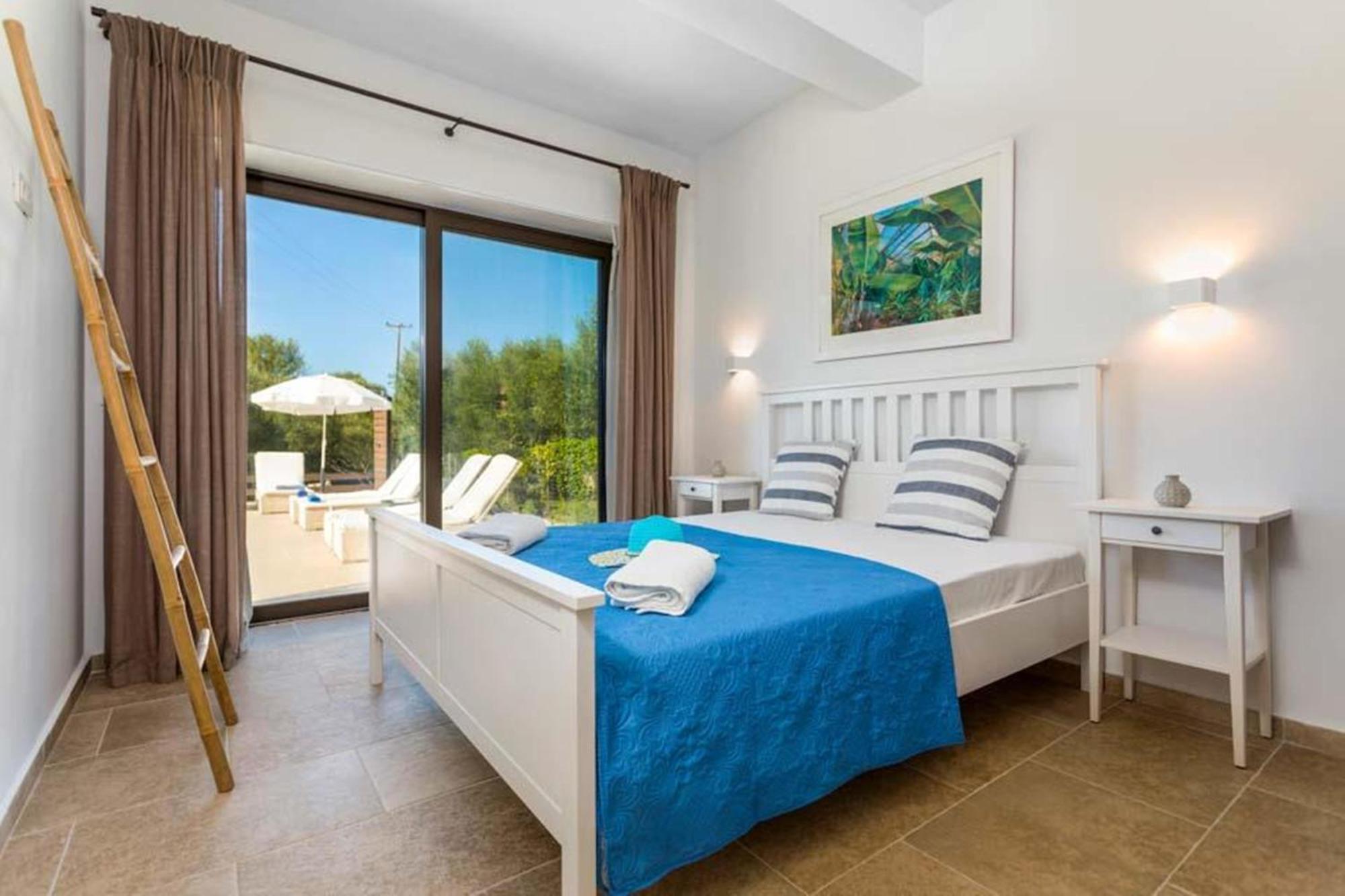 Astarte Villas - Petra Elia Private Villa With Pool พลานอส ภายนอก รูปภาพ