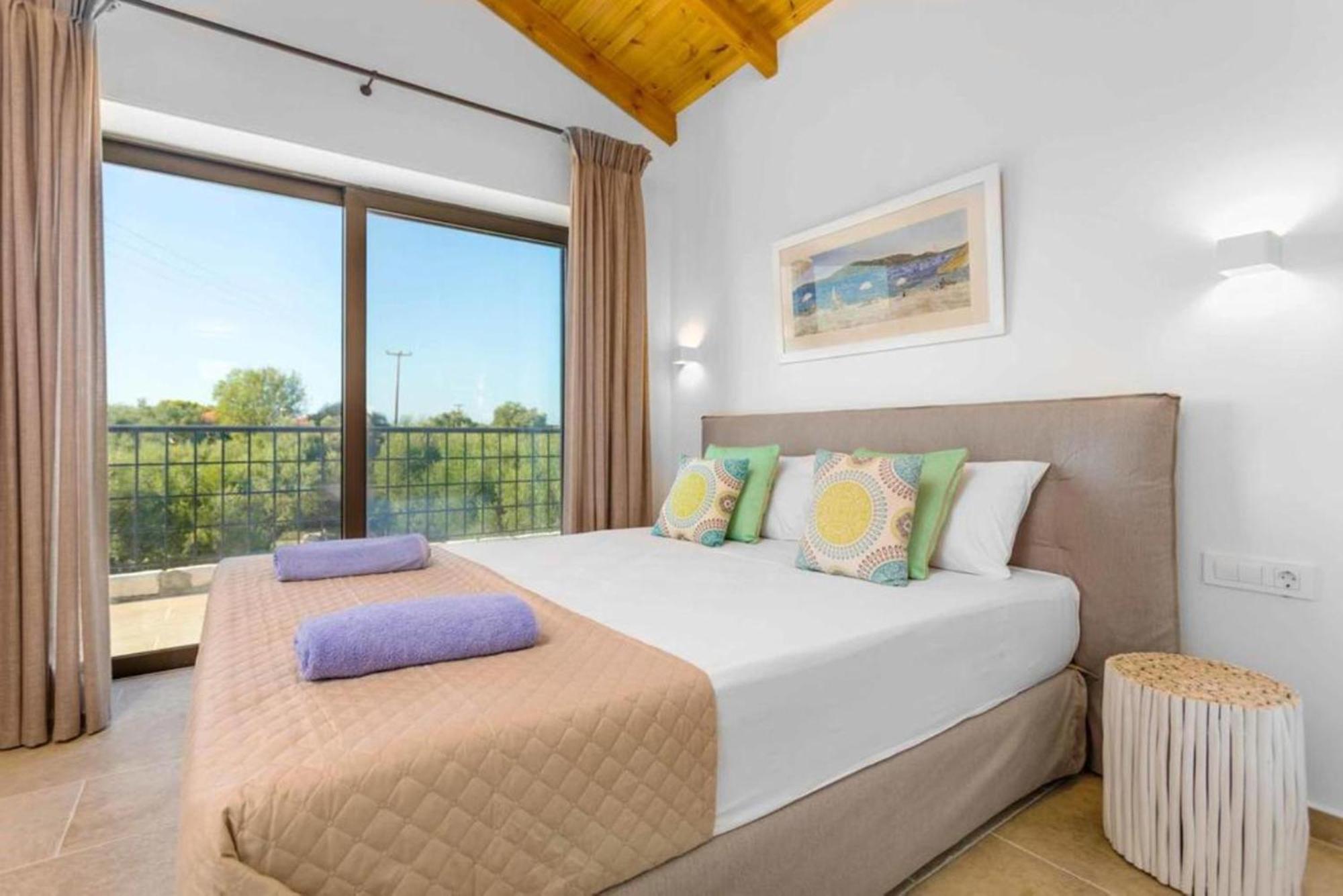 Astarte Villas - Petra Elia Private Villa With Pool พลานอส ภายนอก รูปภาพ